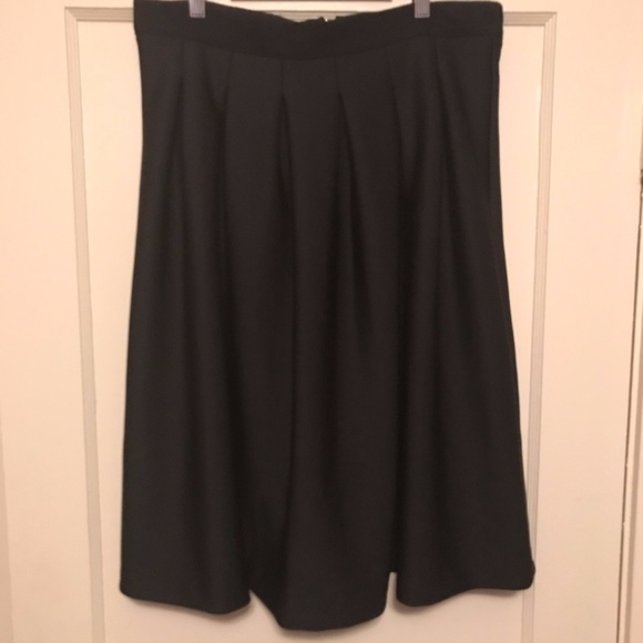 NWT Karl Lagerfeld Scuba A-Line Pleated Skirt- - Picture 2 of 6